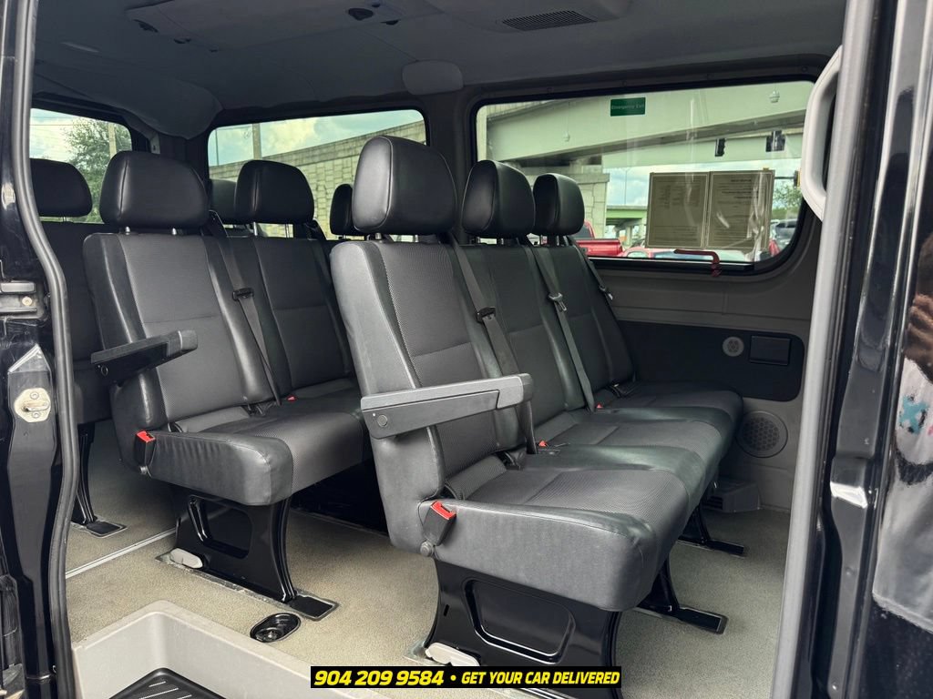 Used 2010 Mercedes-Benz Sprinter 2500 image 25