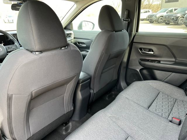 New 2026 Nissan Kicks SV w/ Cold Weather Package image 25
