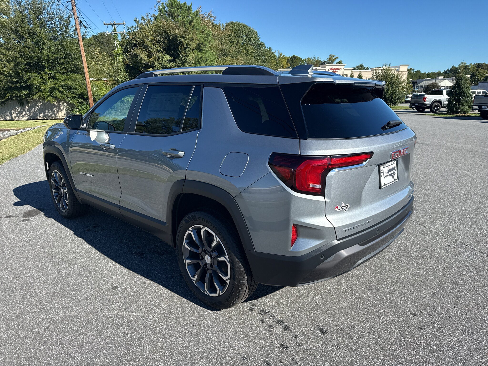 New 2027 GMC Terrain Elevation w/ Elevation Premium Package FWD image 4