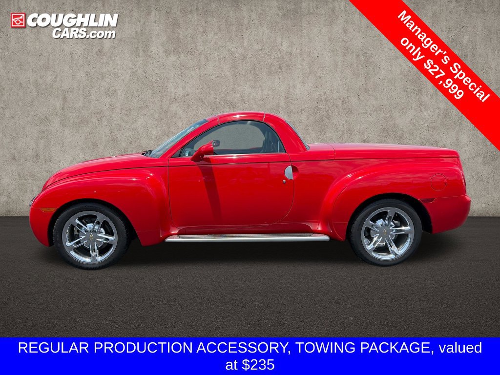 Used 2004 Chevrolet SSR w/ Preferred Equipment Group RWD image 5