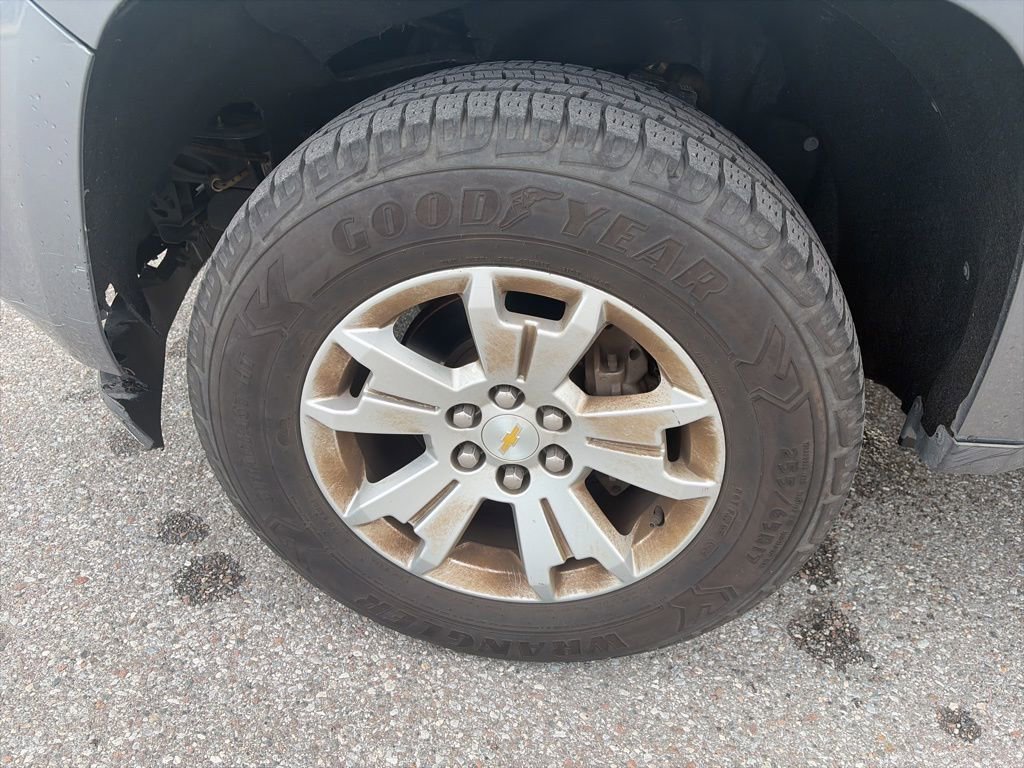 Used 2020 Chevrolet Colorado LT w/ Safety Package image 11