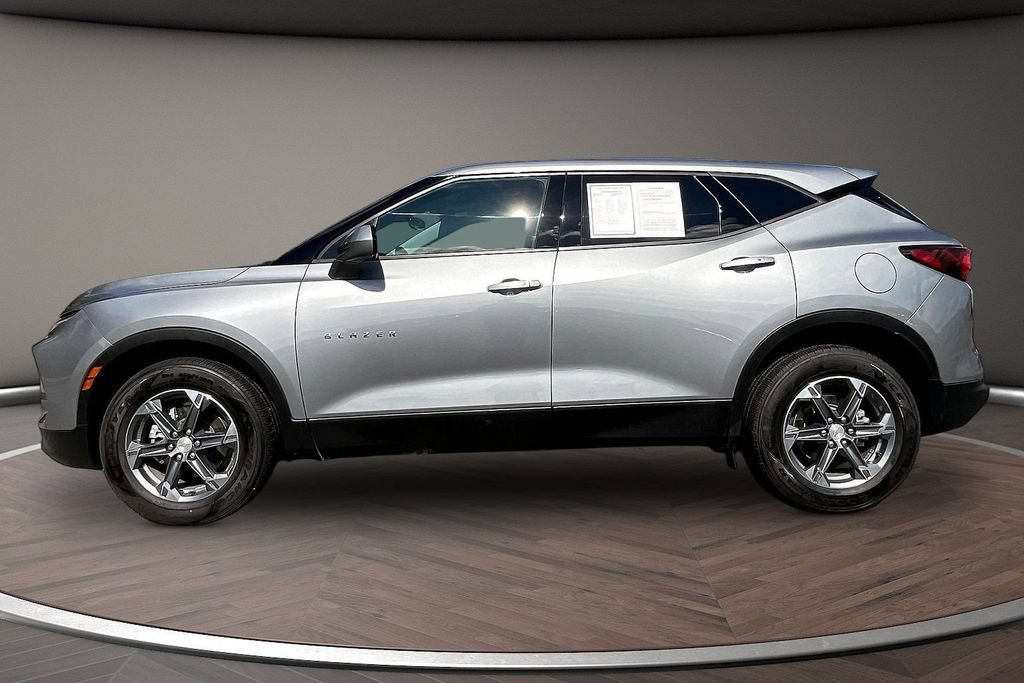 Used 2025 Chevrolet Blazer LT AWD/4WD image 7
