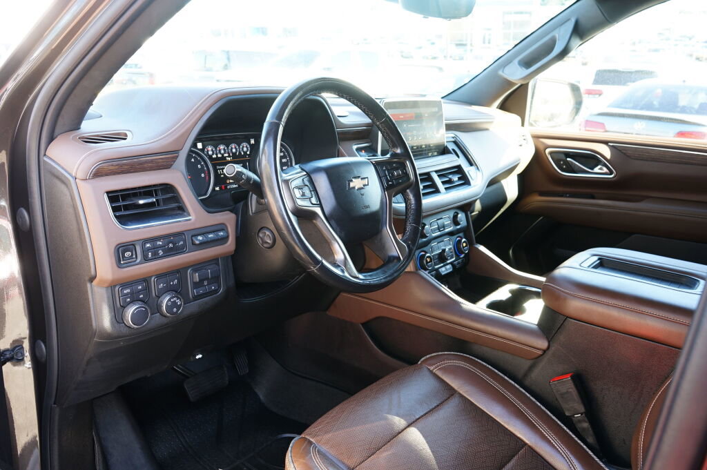 Used 2021 Chevrolet Tahoe High Country w/ Premium Package image 13