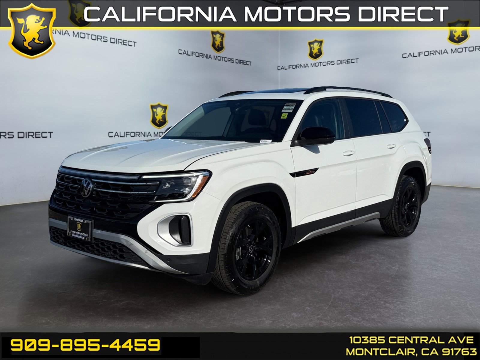 Used 2025 Volkswagen Atlas Peak Edition SE image 1