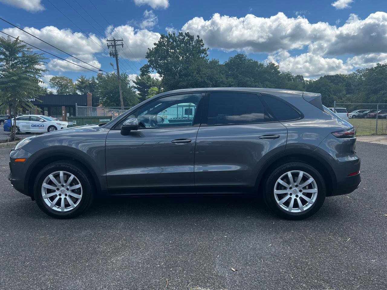 Used 2021 Porsche Cayenne AWD/4WD image 8