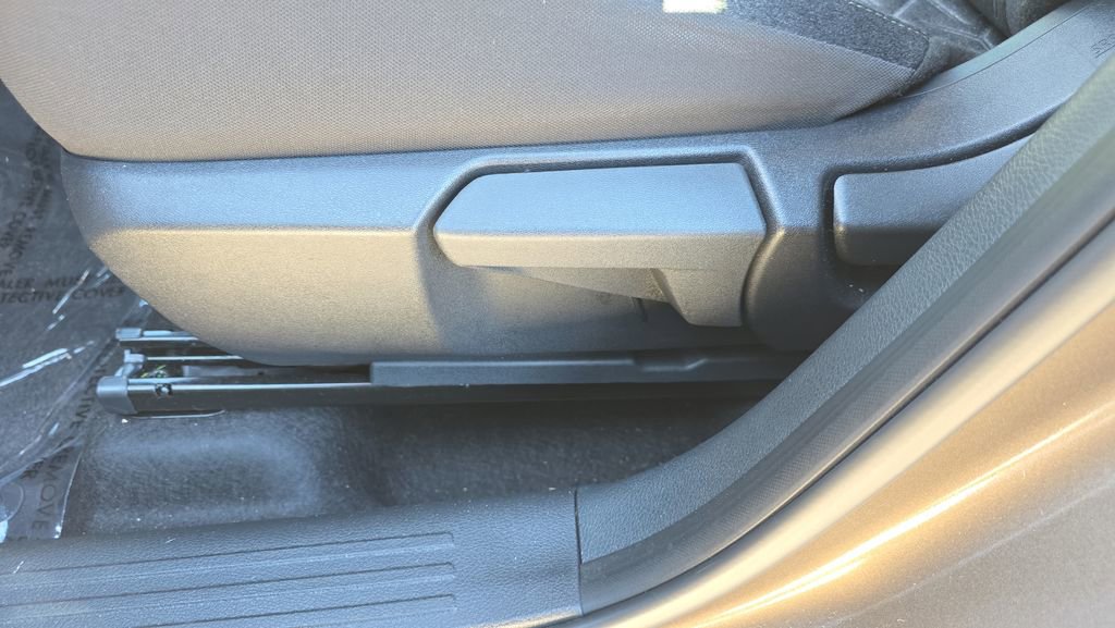 Used 2025 Nissan Kicks SV image 27