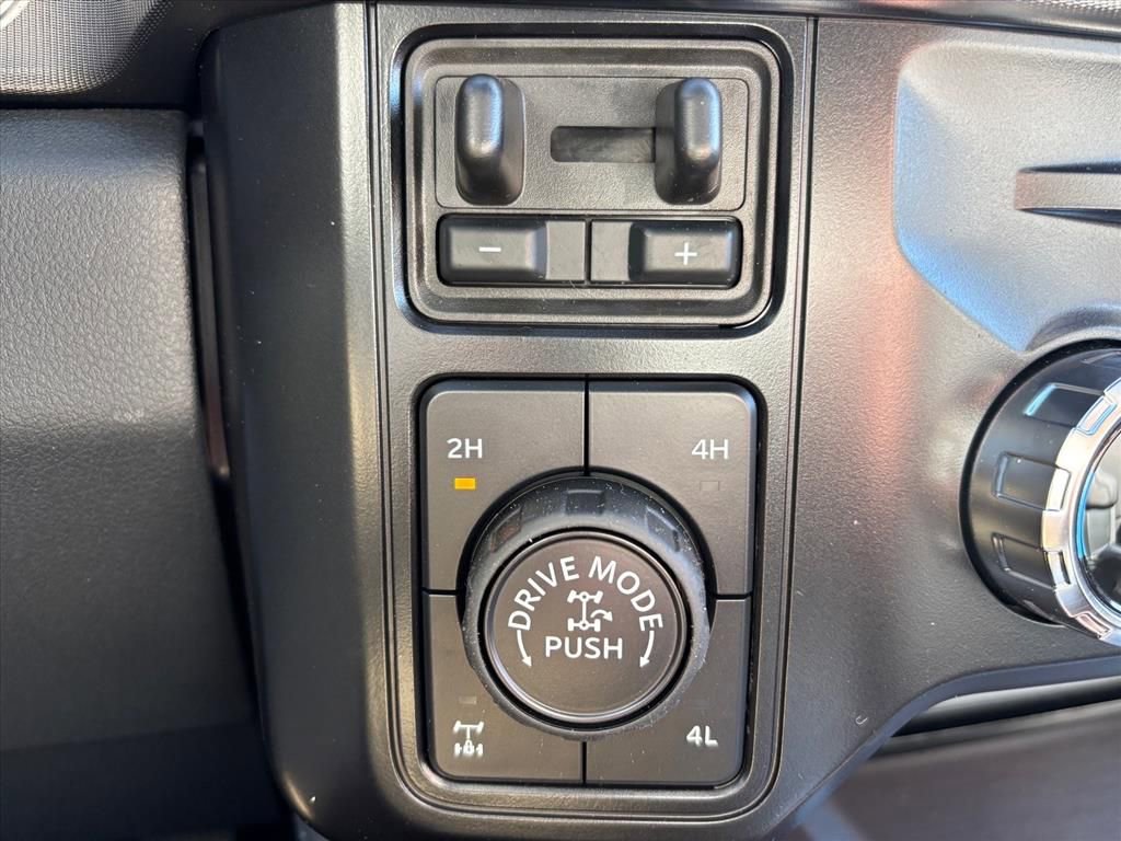 New 2026 Ford F250 Platinum w/ Tremor Off-Road Package image 19