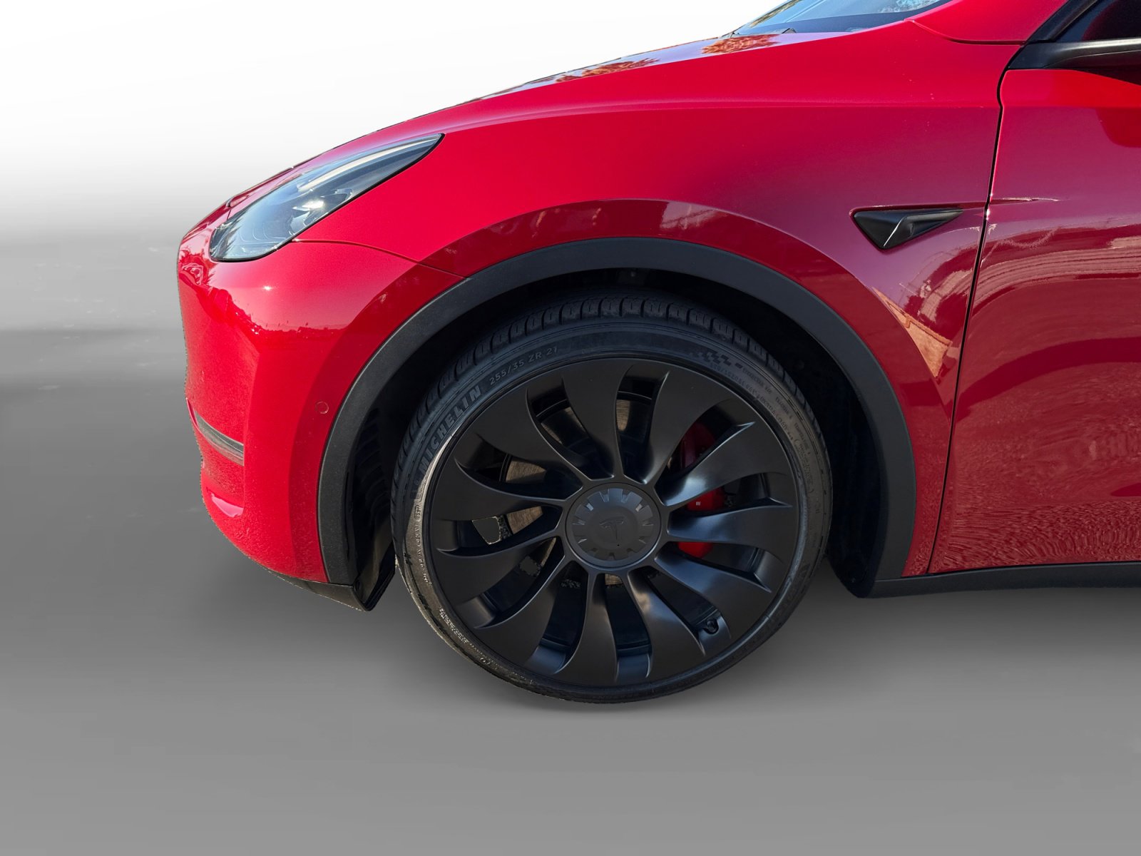 Used 2022 Tesla Model Y Performance image 9