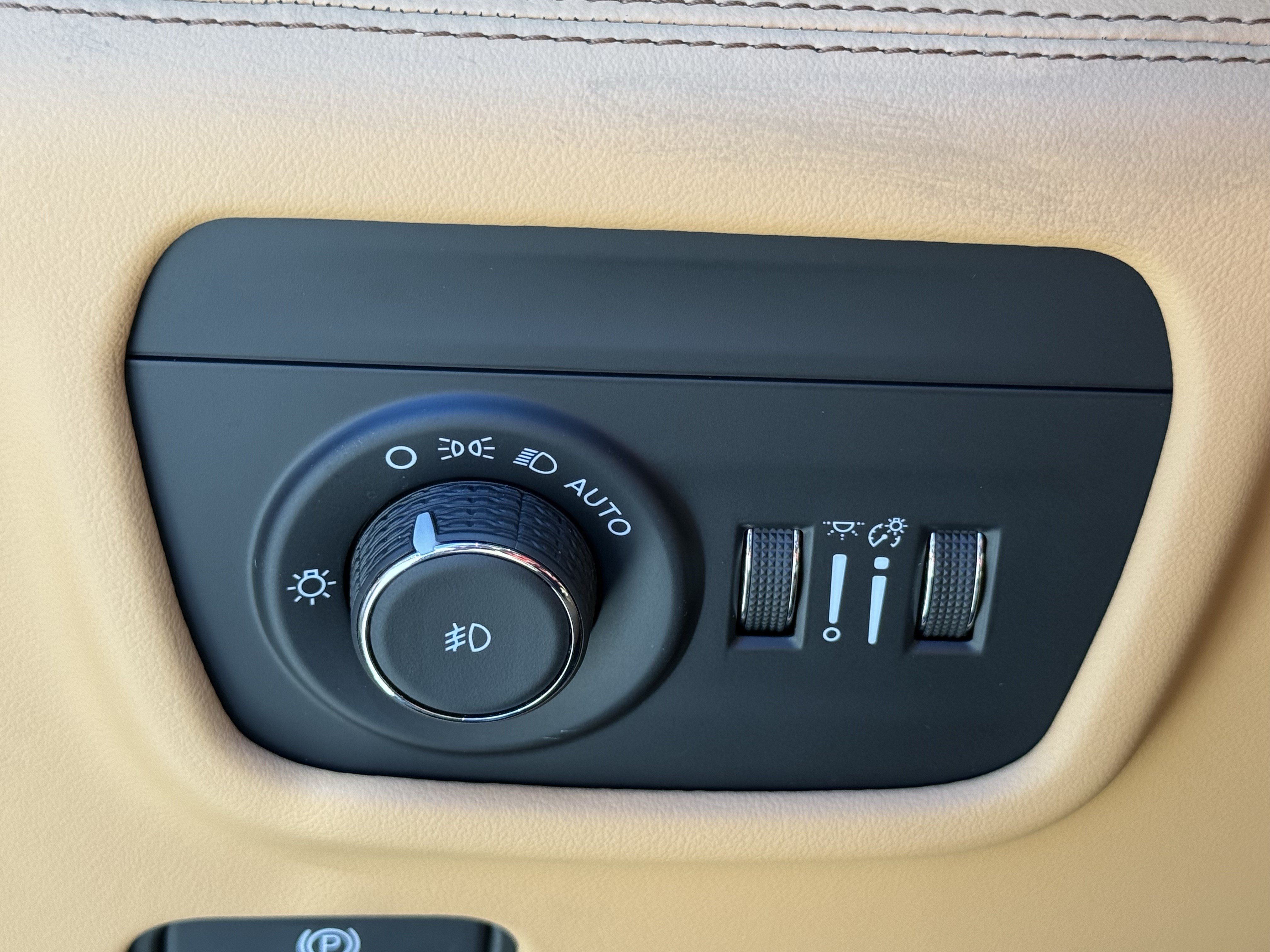 Used 2025 Jeep Grand Cherokee L Summit AWD/4WD image 25