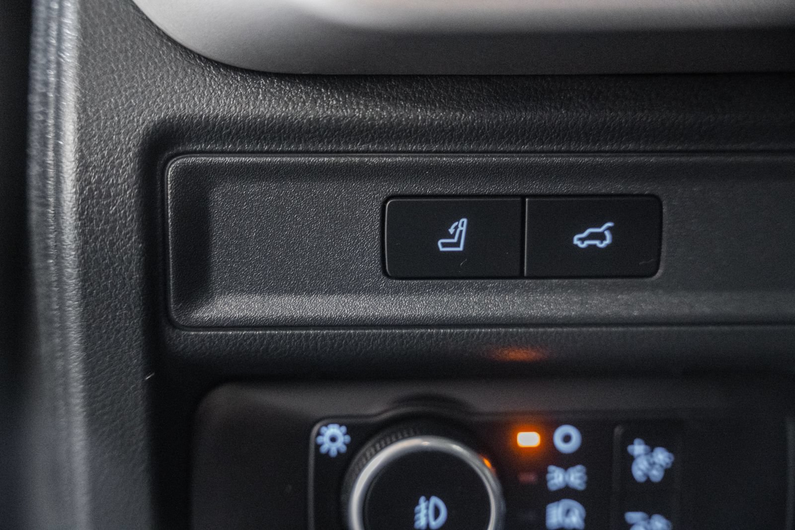 Used 2023 Ford Expedition XLT AWD/4WD image 59