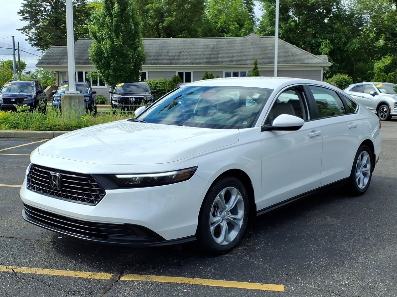 Certified 2024 Honda Accord LX image 3