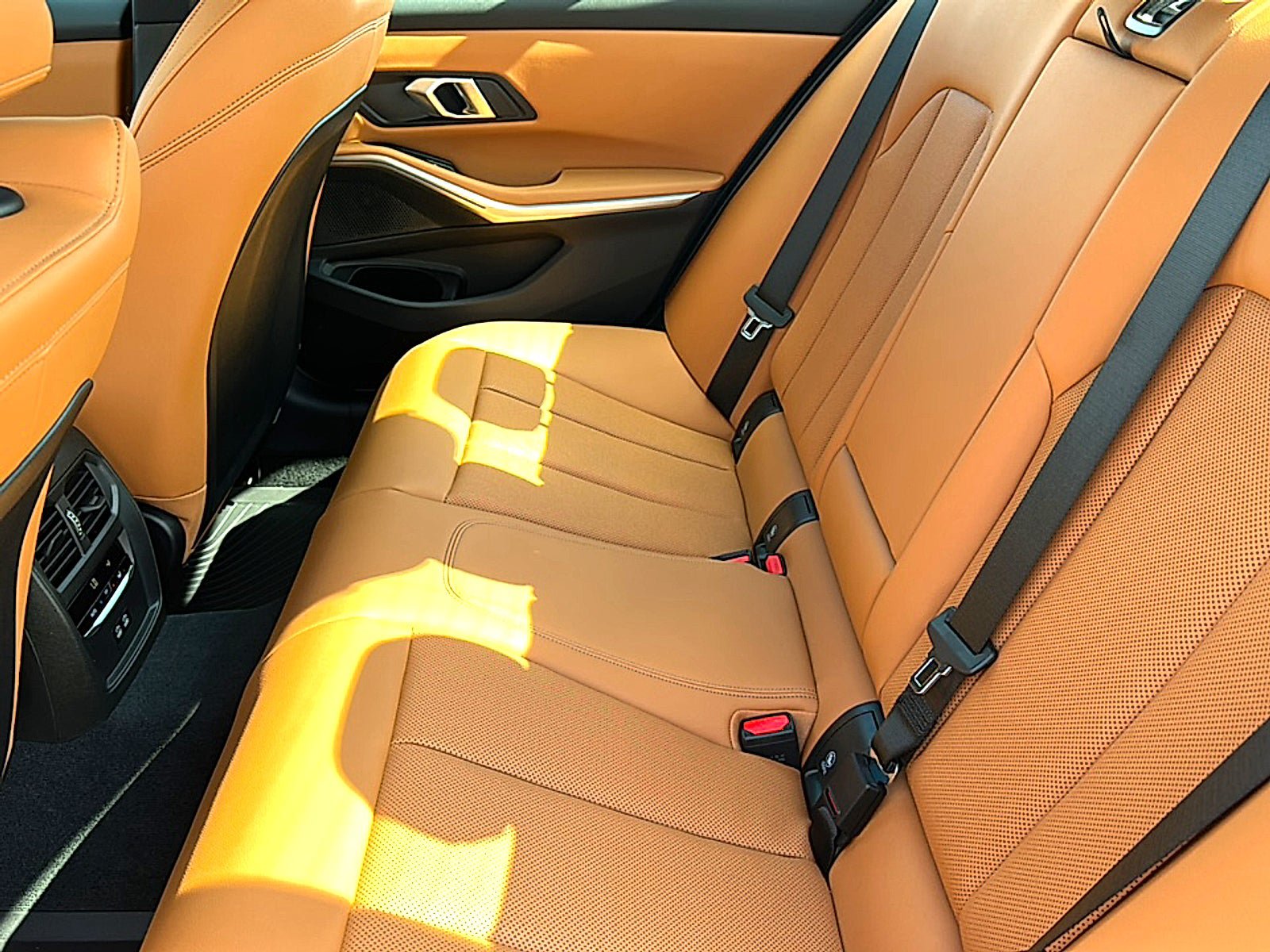 New 2026 BMW 330i Sedan w/ Premium Package RWD image 16