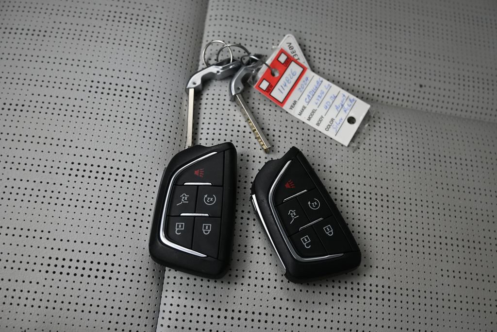 Used 2024 Cadillac Lyriq Luxury AWD/4WD image 34