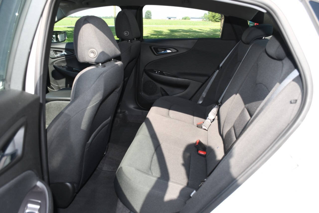 Used 2021 Chevrolet Malibu RS FWD image 15