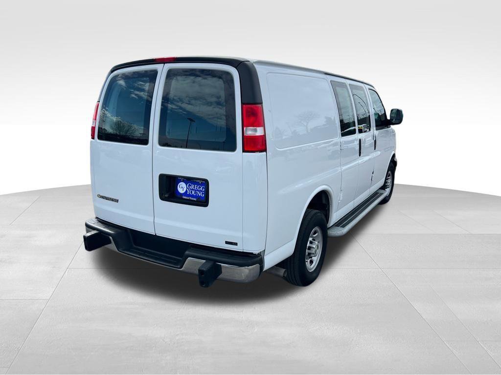 Used 2024 Chevrolet Express 2500 w/ Driver Convenience Package image 7