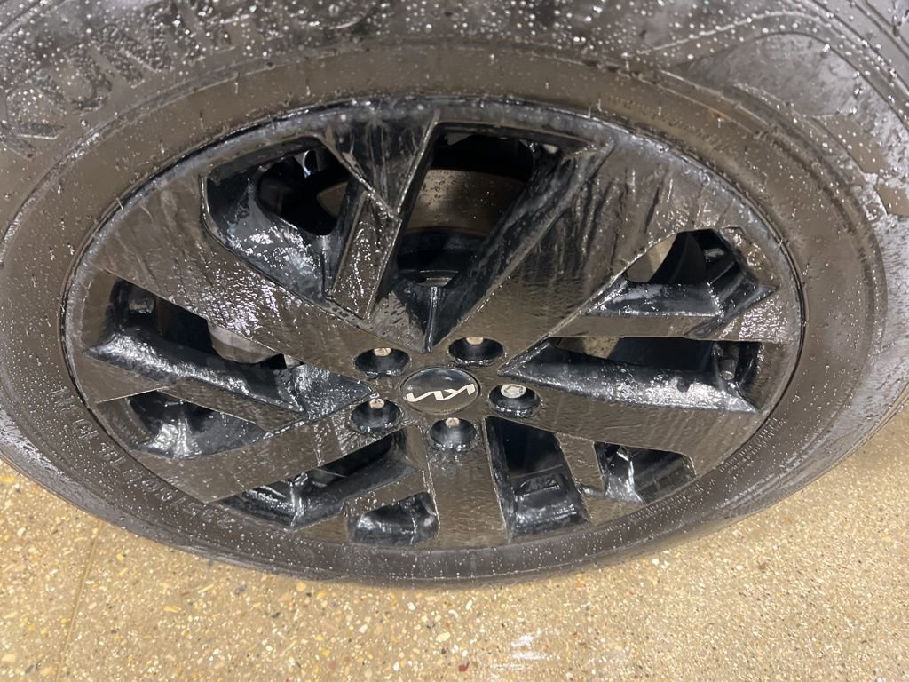 Certified 2023 Kia Sorento S image 41