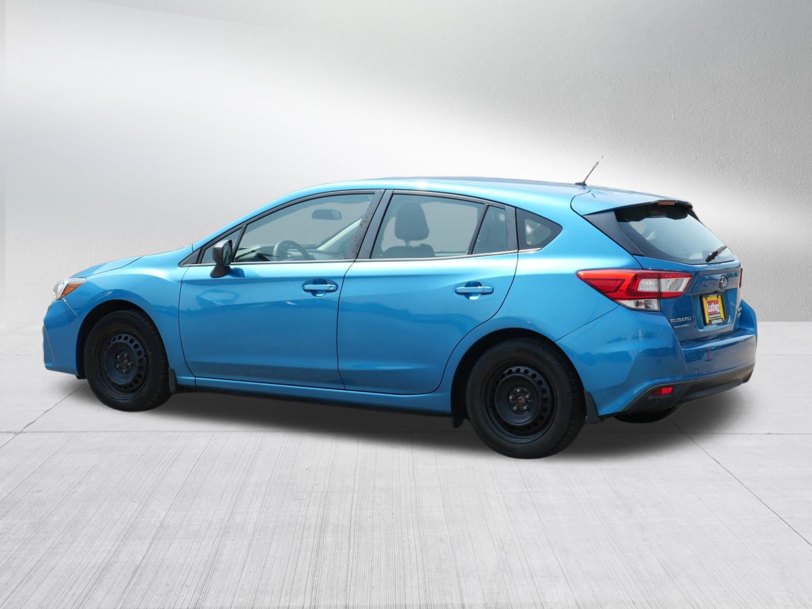 Used 2017 Subaru Impreza 2.0i AWD/4WD image 5