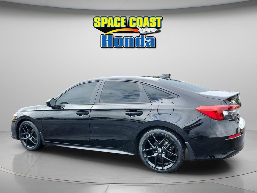 Used 2023 Honda Civic Sport image 8