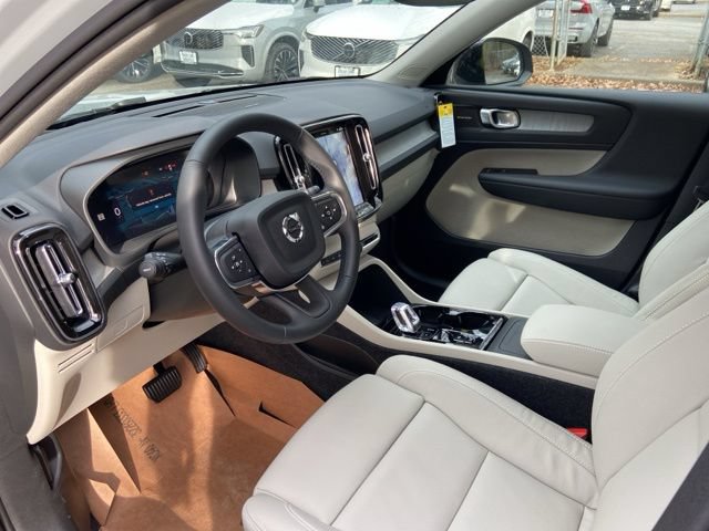 New 2026 Volvo XC40 B5 Ultra w/ Climate Package AWD/4WD image 10