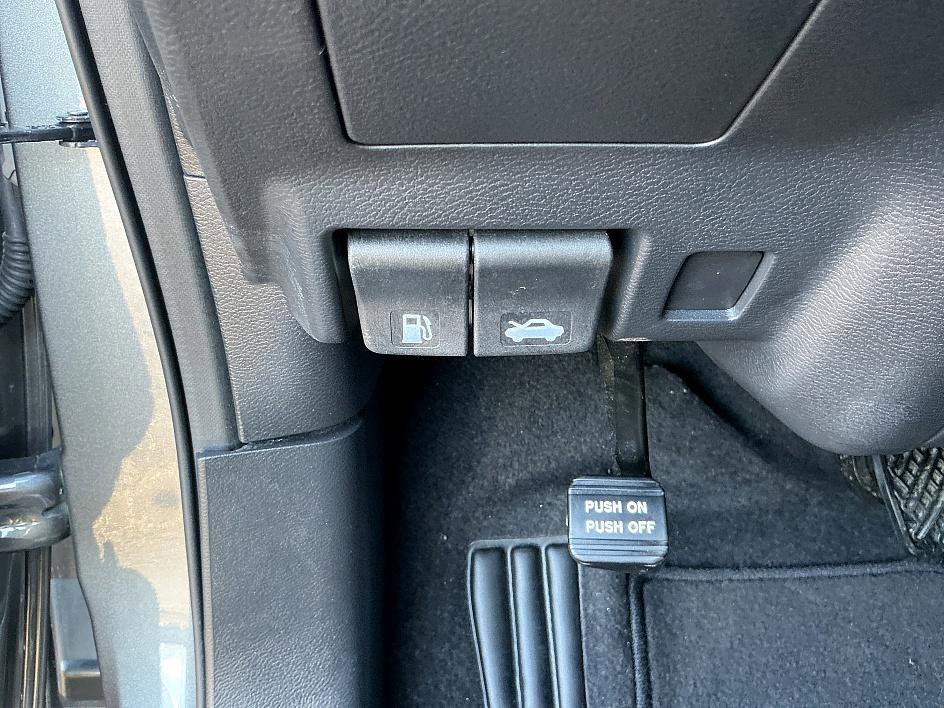 Used 2024 Nissan Murano SL image 14