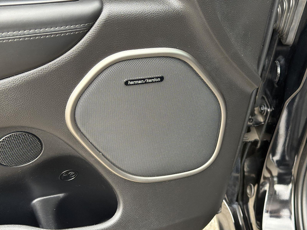 Used 2019 Jeep Grand Cherokee High Altitude RWD image 24