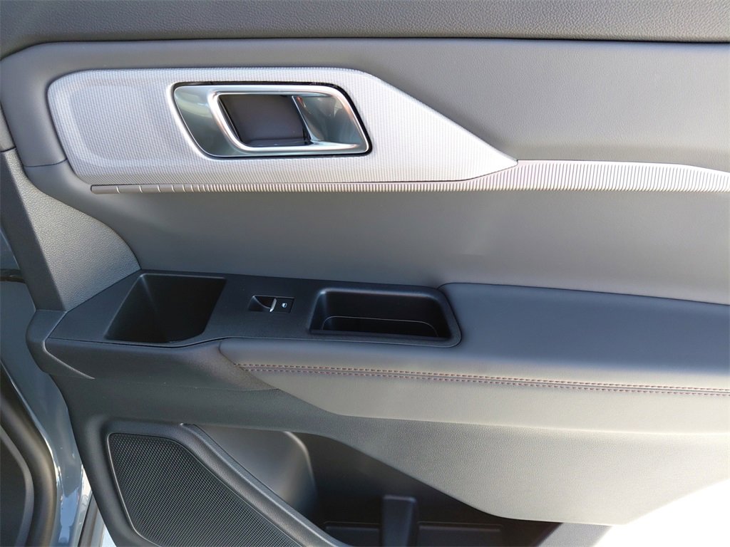 New 2026 Ford Explorer Active image 22