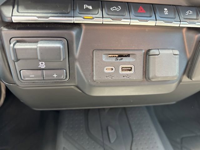 Used 2020 Chevrolet Silverado 2500 LT w/ All Star Edition AWD/4WD image 42