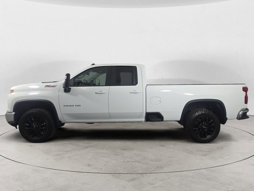 Certified 2025 Chevrolet Silverado 3500 LT AWD/4WD image 2
