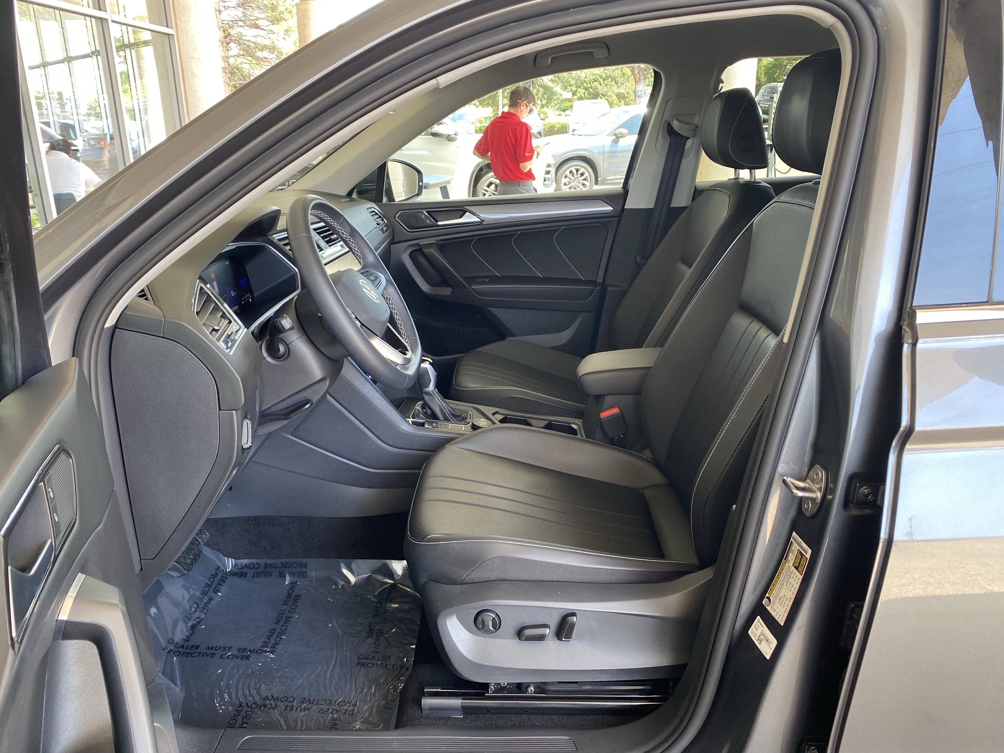 Certified 2023 Volkswagen Tiguan SE AWD/4WD image 36