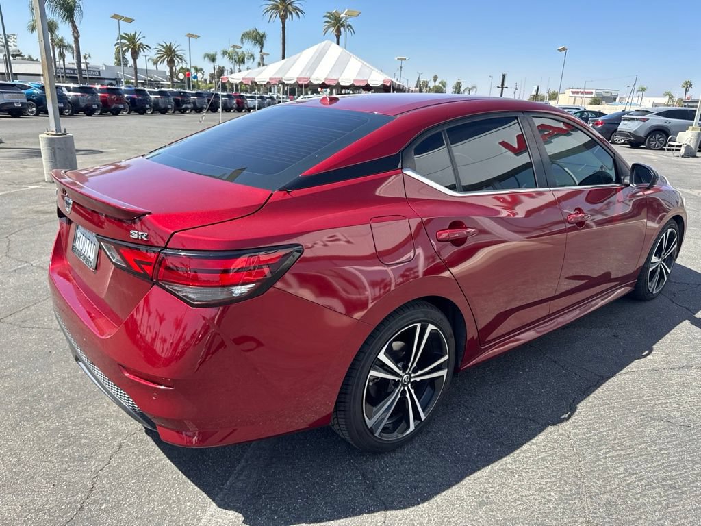 Used 2020 Nissan Sentra SR w/ Premium Package FWD image 4