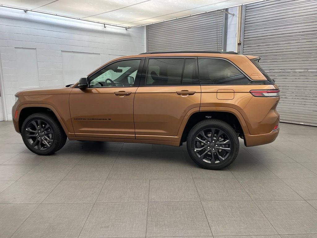 New 2026 Jeep Grand Cherokee Limited AWD/4WD image 5