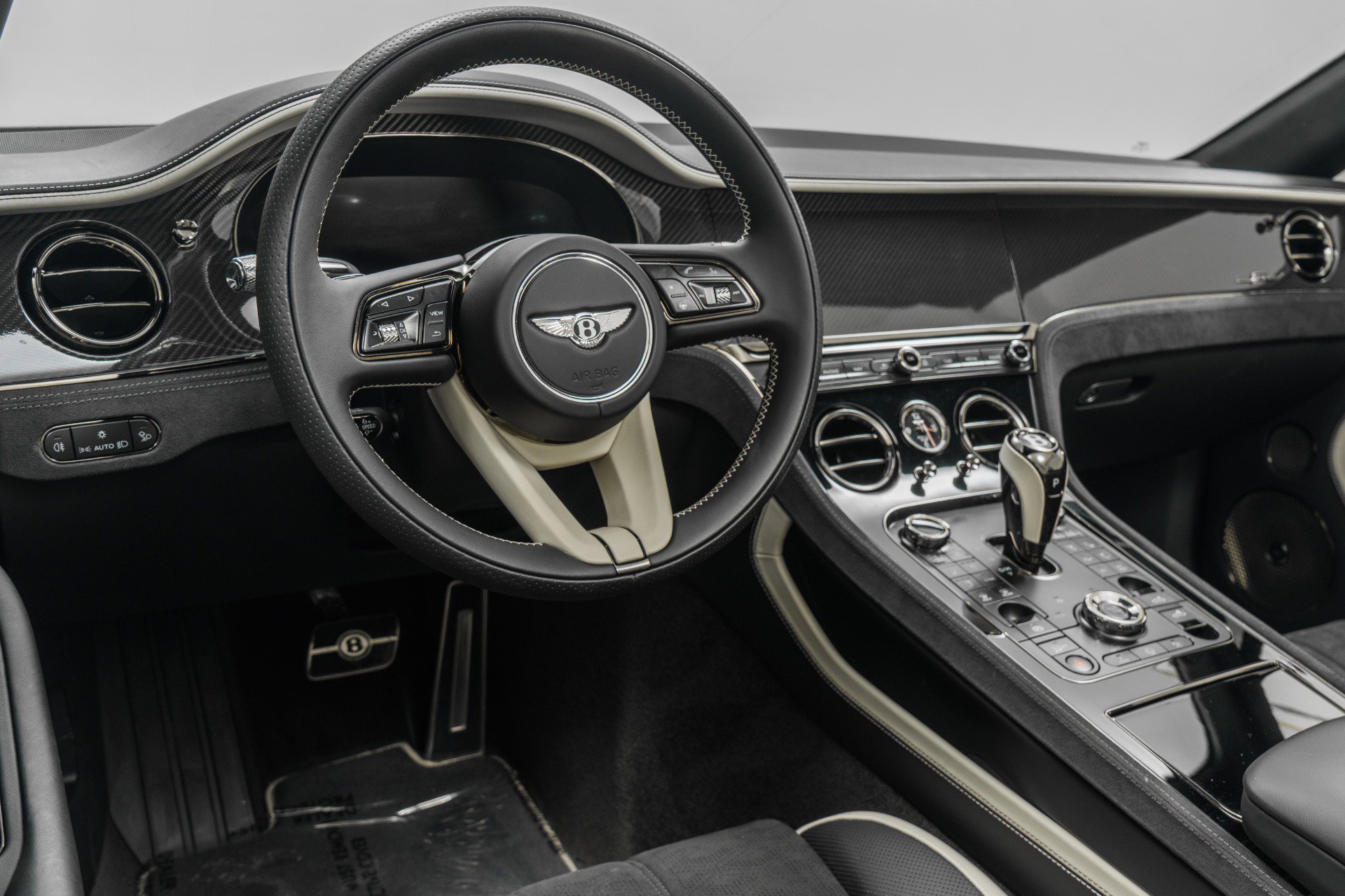 Used 2025 Bentley Continental GT Speed image 13