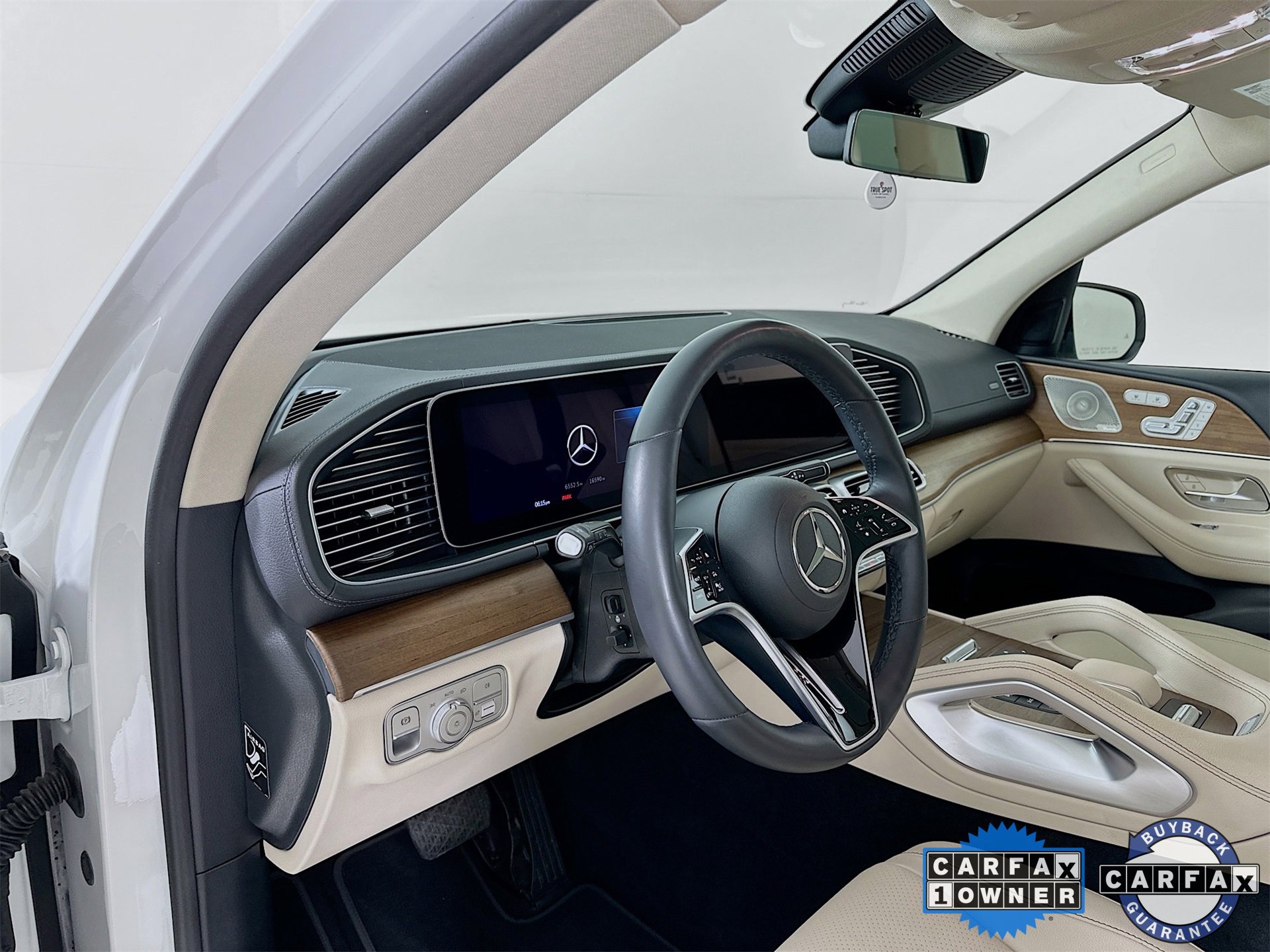 Certified 2024 Mercedes-Benz GLS 450 4MATIC image 10