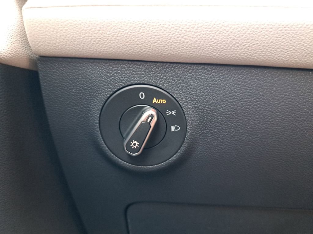 New 2025 Volkswagen Taos S image 26