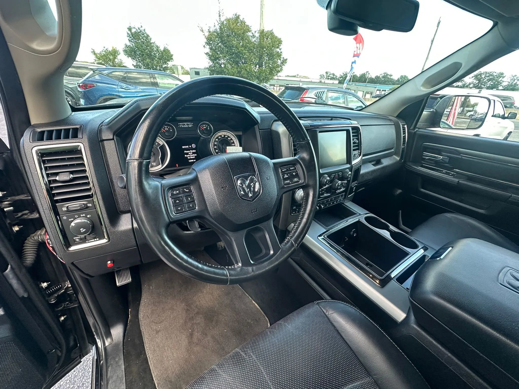 Used 2015 RAM 1500 Sport w/ Black Ram 1500 Sport Group image 9