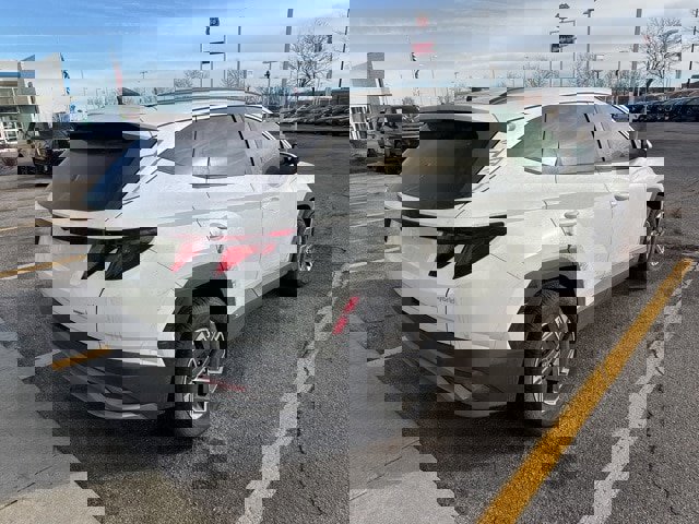 Used 2025 Hyundai Tucson Blue image 7