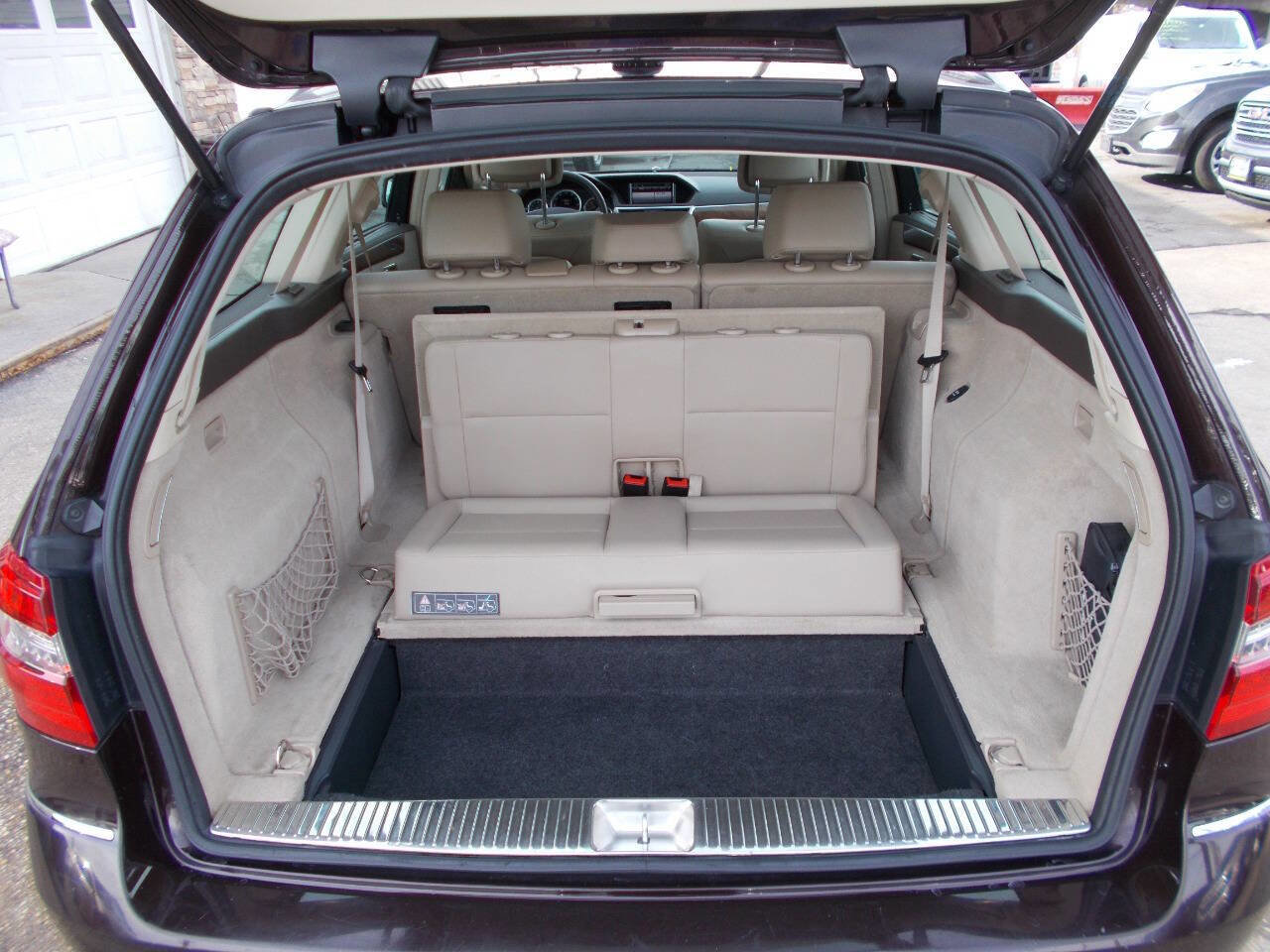 Used 2013 Mercedes-Benz E 350 4MATIC Wagon image 17