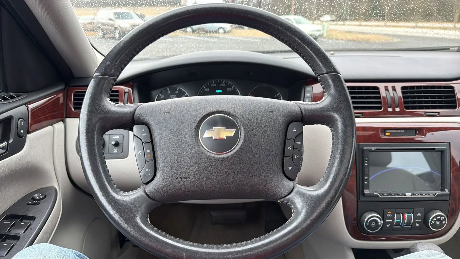 Used 2007 Chevrolet Impala LTZ image 10