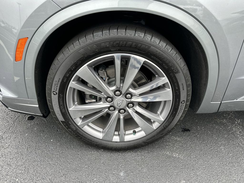 Used 2025 Cadillac XT6 Premium Luxury FWD image 10