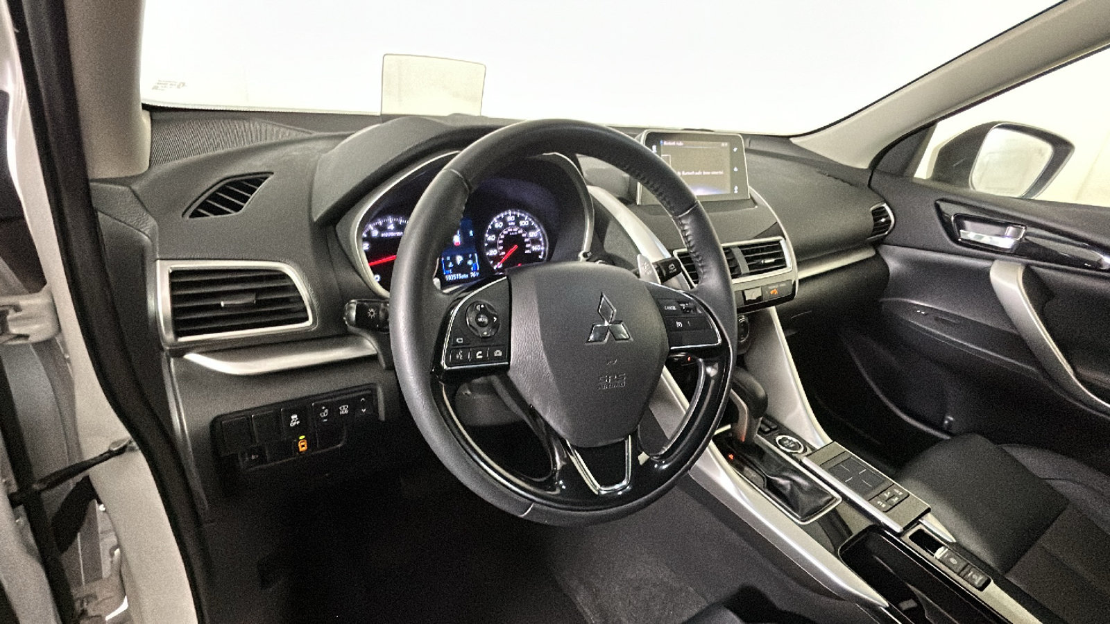 Used 2018 Mitsubishi Eclipse Cross SEL AWD/4WD image 13