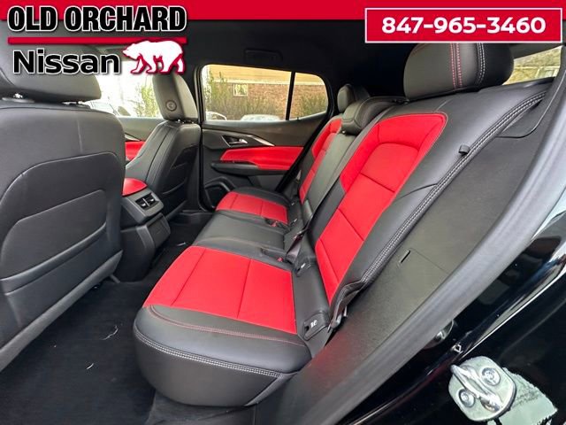 Used 2025 Chevrolet Equinox EV RS FWD image 13