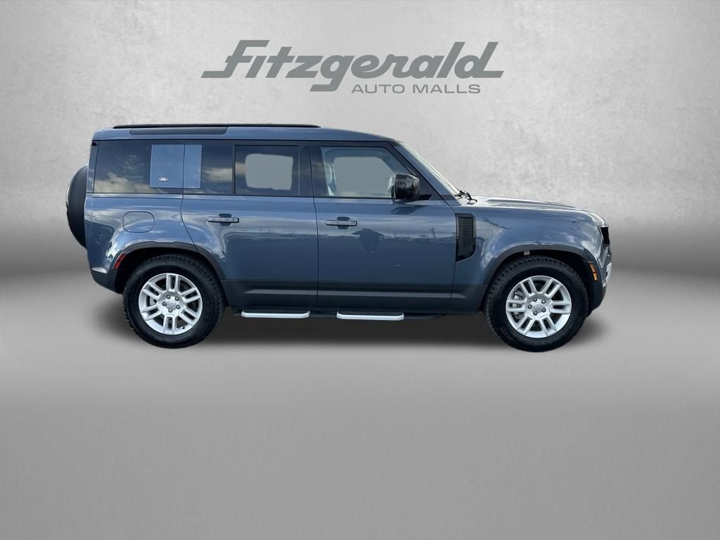 Used 2024 Land Rover Defender 110 S image 8