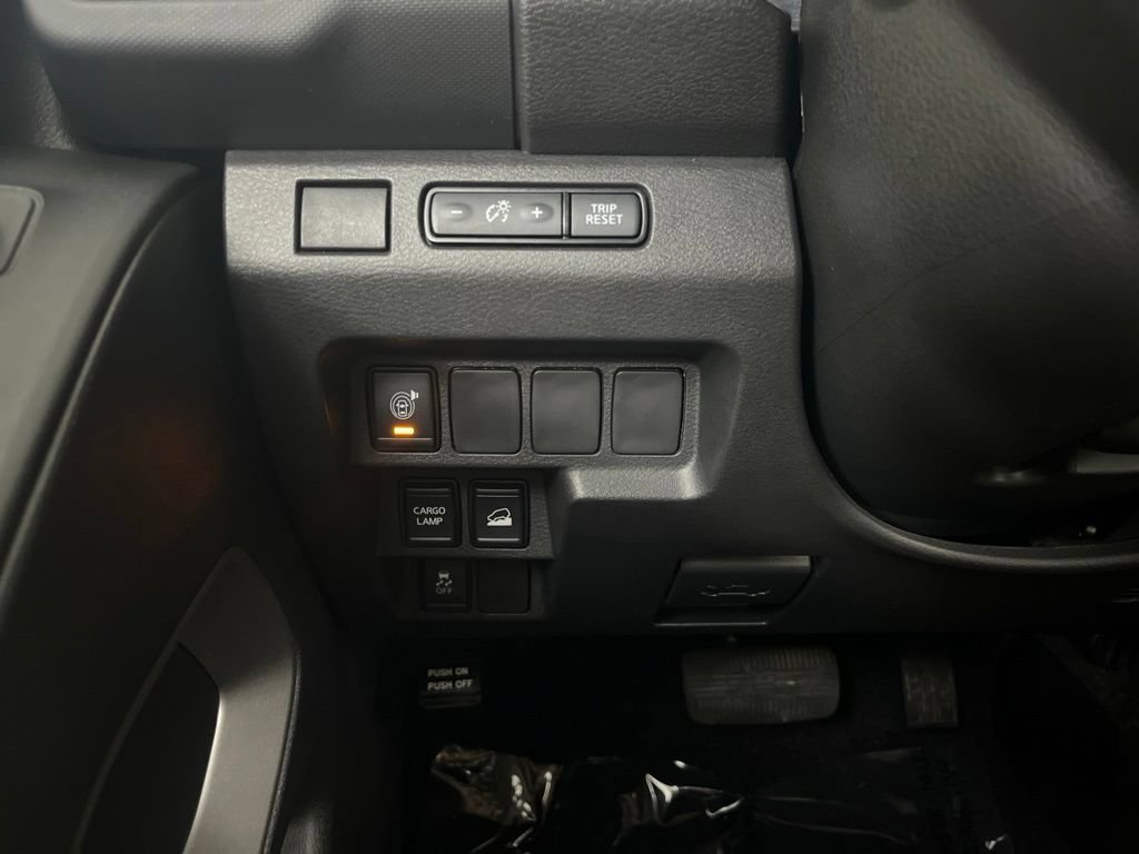 Used 2024 Nissan Frontier SV w/ Technology Package AWD/4WD image 57