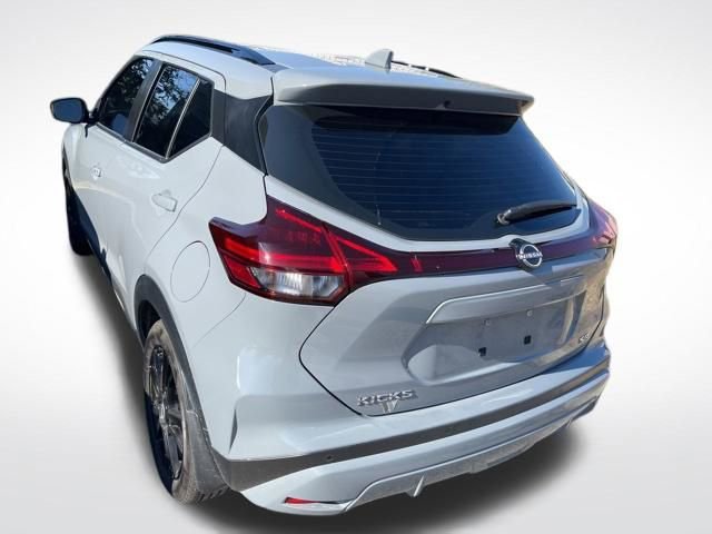 Used 2024 Nissan Kicks SR w/ SR Premium Package image 7