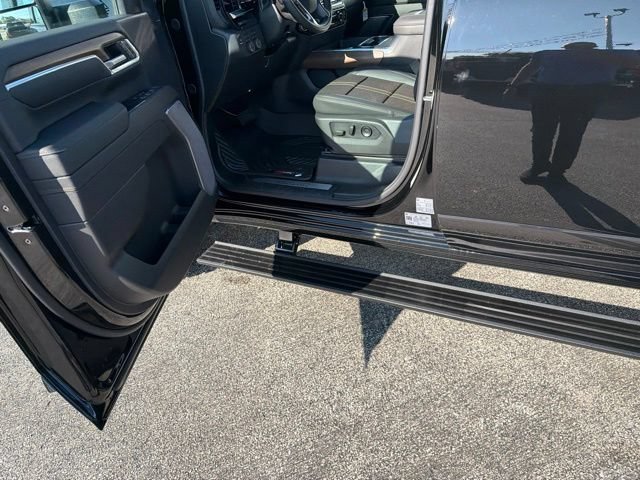 New 2026 Chevrolet Silverado 2500 High Country w/ Midnight Edition AWD/4WD image 28