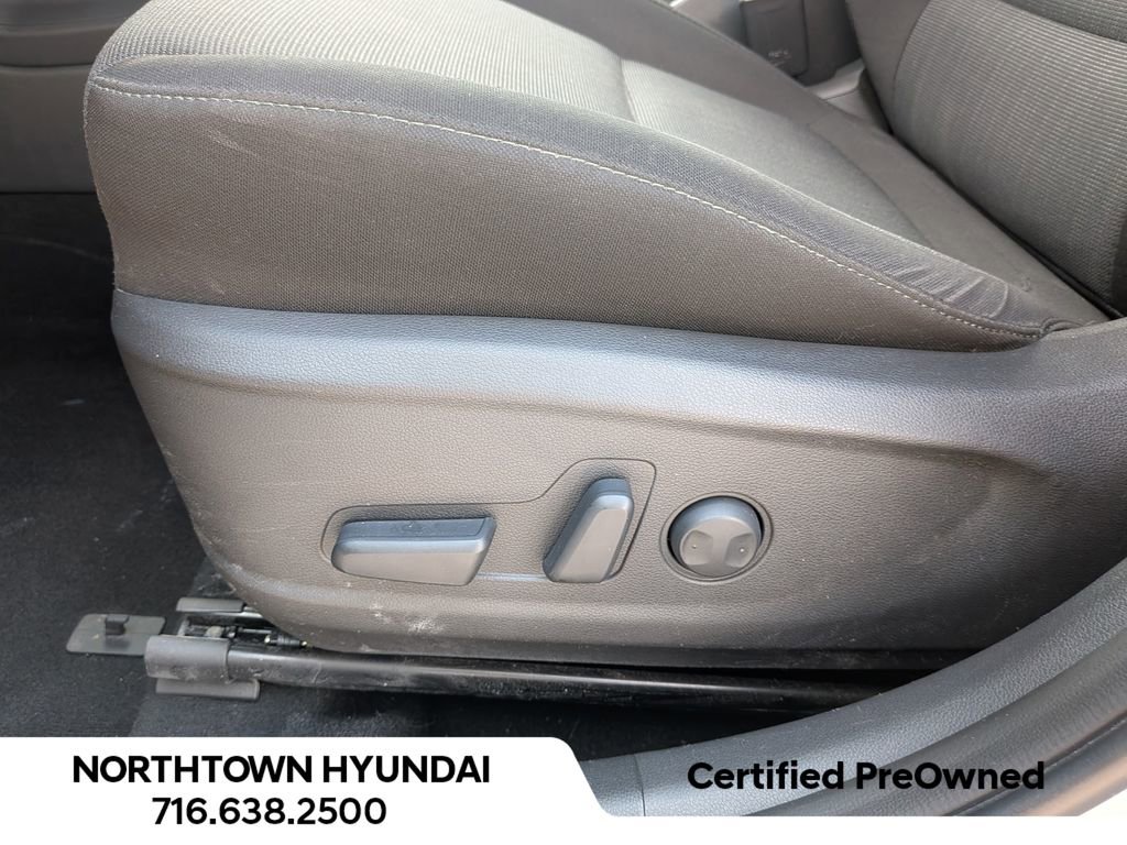 Certified 2023 Hyundai Kona SEL w/ Cargo Package AWD/4WD image 31