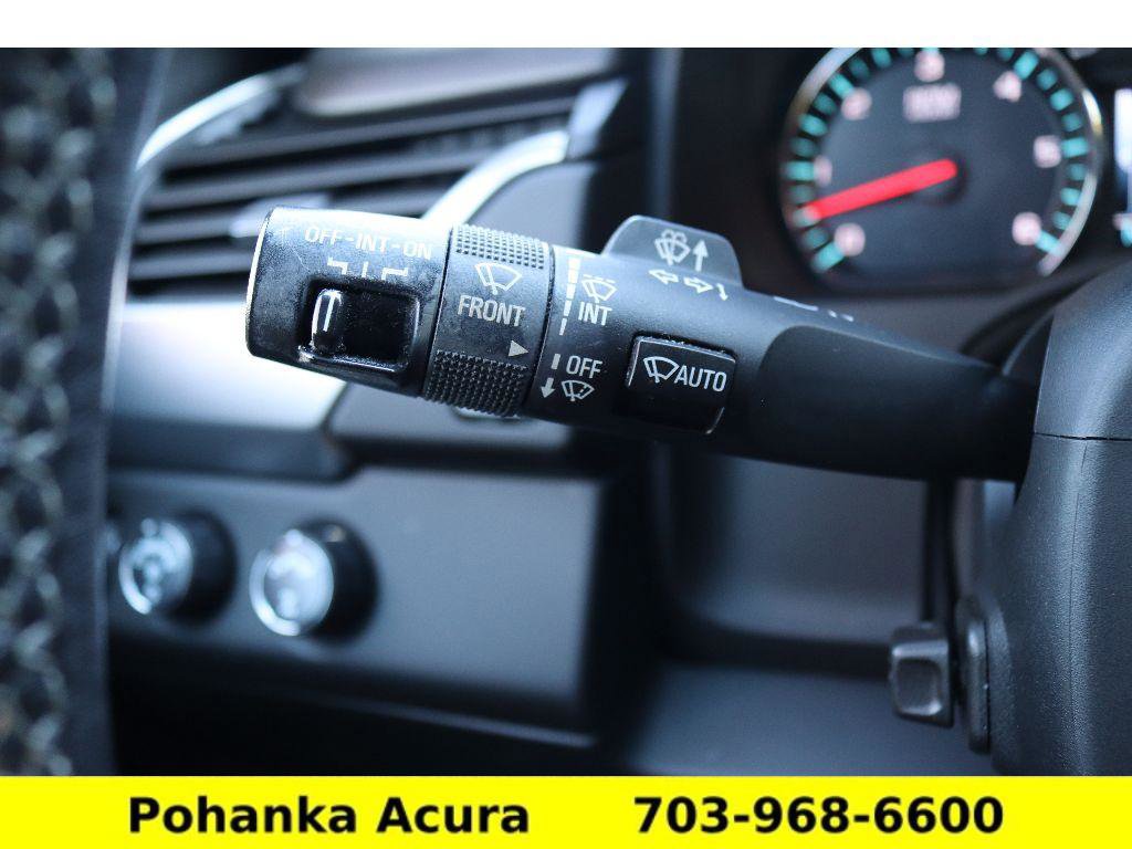 Used 2018 Chevrolet Suburban LT w/ Luxury Package image 10