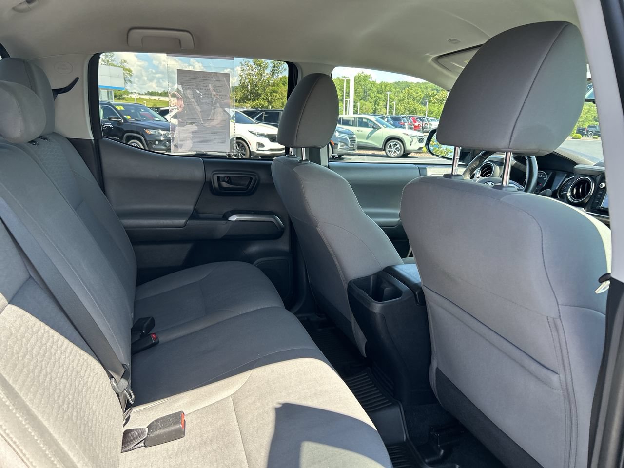 Used 2019 Toyota Tacoma SR5 AWD/4WD image 19