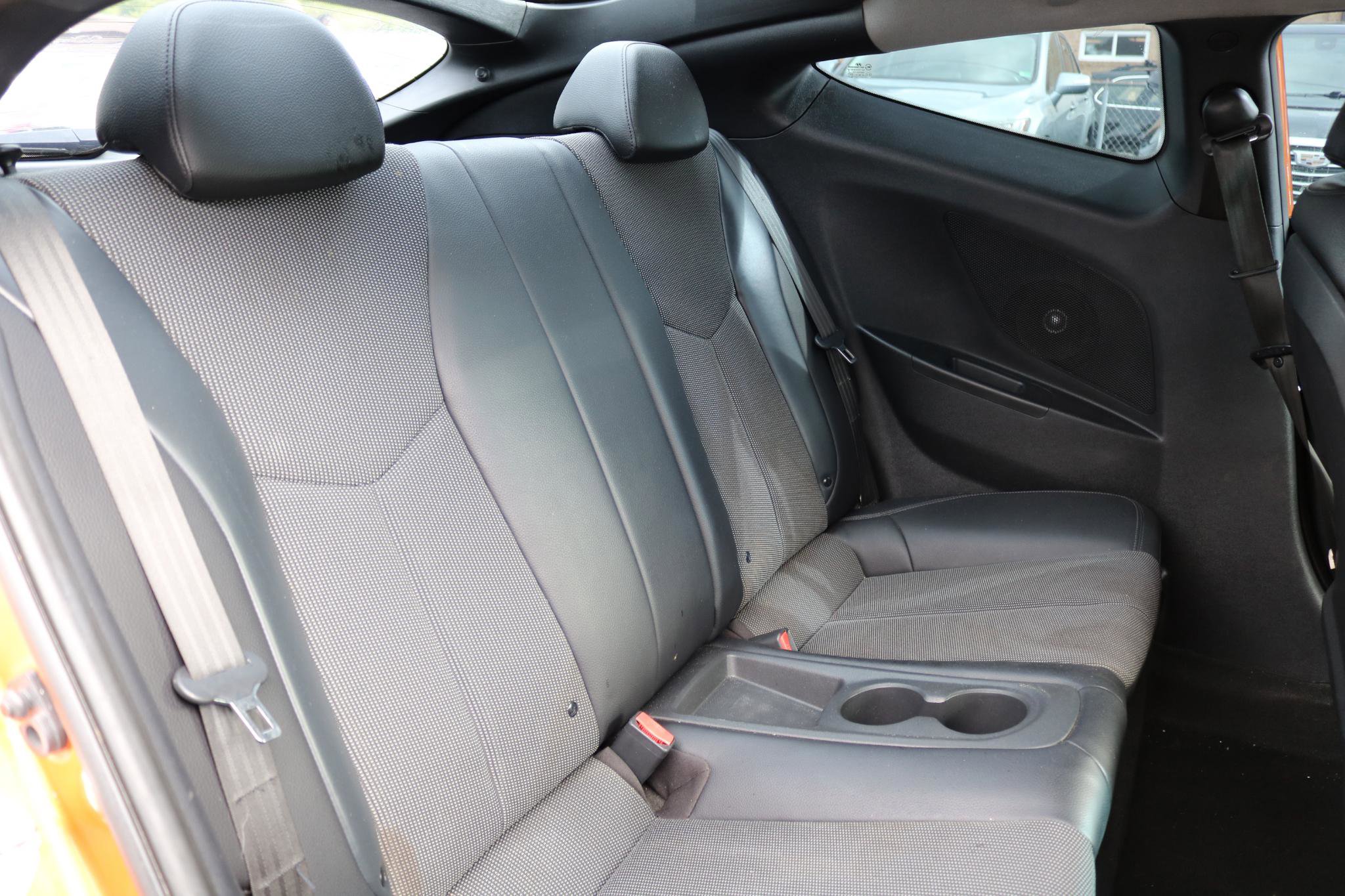 Used 2015 Hyundai Veloster w/ Option Group 03 image 35