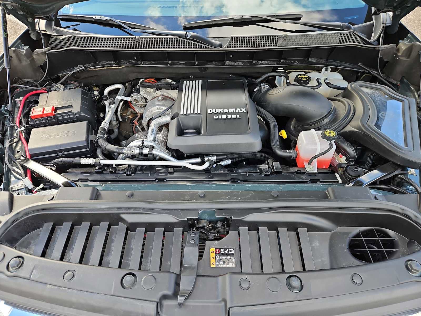 Used 2025 Chevrolet Silverado 1500 LT AWD/4WD image 17